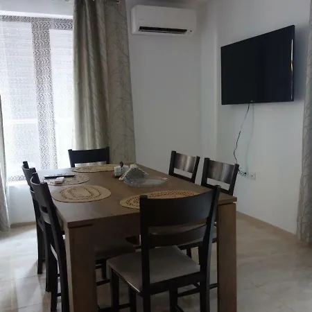 Daire Sea Garden Marina 2 *